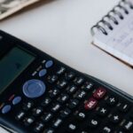 Kan jag ta utdelning trots skatteskuld i bolaget?