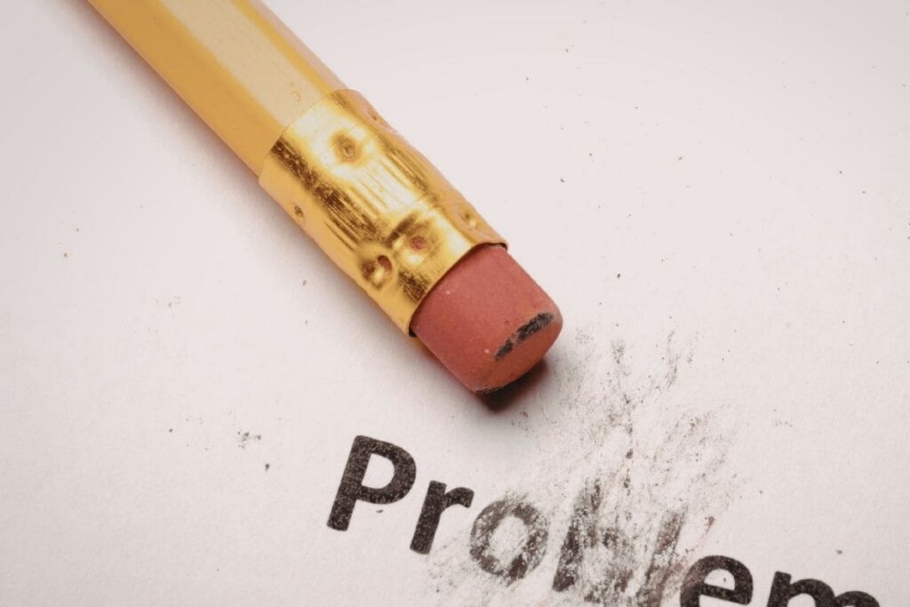 Suddar ut ordet "problem"